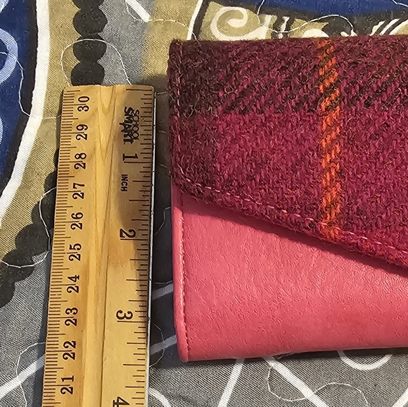Islander Clasp Harris Tweed Wallet with dust cover, NWT, Large - Picture 5 of 9